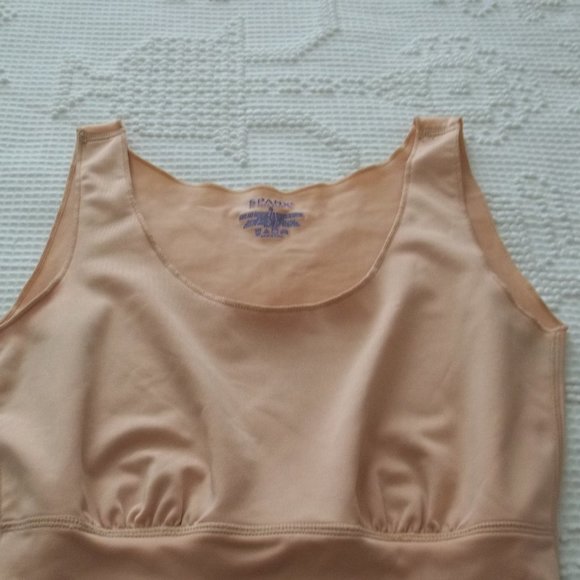 SPANX BY SARA BLAKELY  WOMENS SHAPEWEAR . LIKE NEW! - Picture 3 of 6
